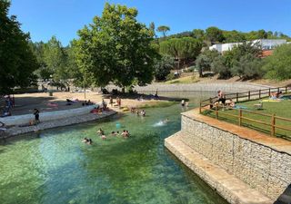 A praia fluvial com uma das águas mais limpas e tranquilas de Portugal fica a 1 hora de Lisboa