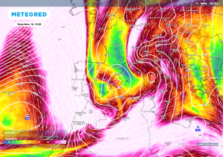 A próxima grande ondulação do jato polar chegará a Portugal na segunda 15: saiba os dias em que fará mais frio e chuva