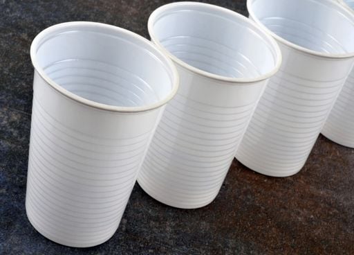 &Agrave; quand la fin des gobelets en plastique jetables en France ?