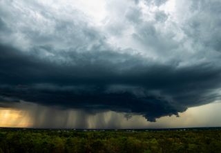 Primeira frente fria de setembro avança pelo Sul: risco de chuvas extremas e tempo severo até sexta-feira, 5
