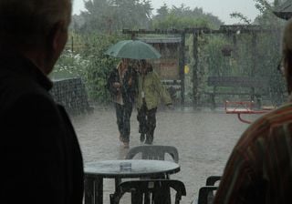 Intensa sequência de sistemas de chuva vai atingir o Sul do Brasil até o fim do mês; RS é o estado sob mais alertas
