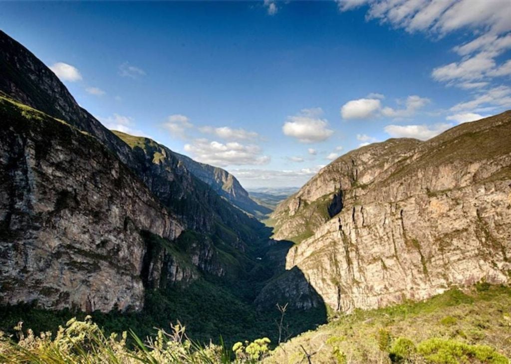 A bela Serra do Cipó, onde esta cidade é a porta de entrada para a região. Crédito: Divulgação.