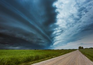 Abril llegará con lluvias, tormentas y fuertes vientos del sur