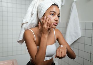 Ácido hialurónico, la estrella del skincare: ¿es realmente seguro para la piel de los adolescentes?