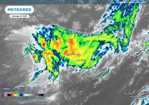 A&ccedil;ores sob aviso amarelo: chuva forte e rajadas at&eacute; 90 km/h entre hoje e amanh&atilde;