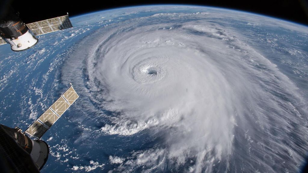 Imagen de archivo de un huracán visto desde la EEI-ISS. NASA