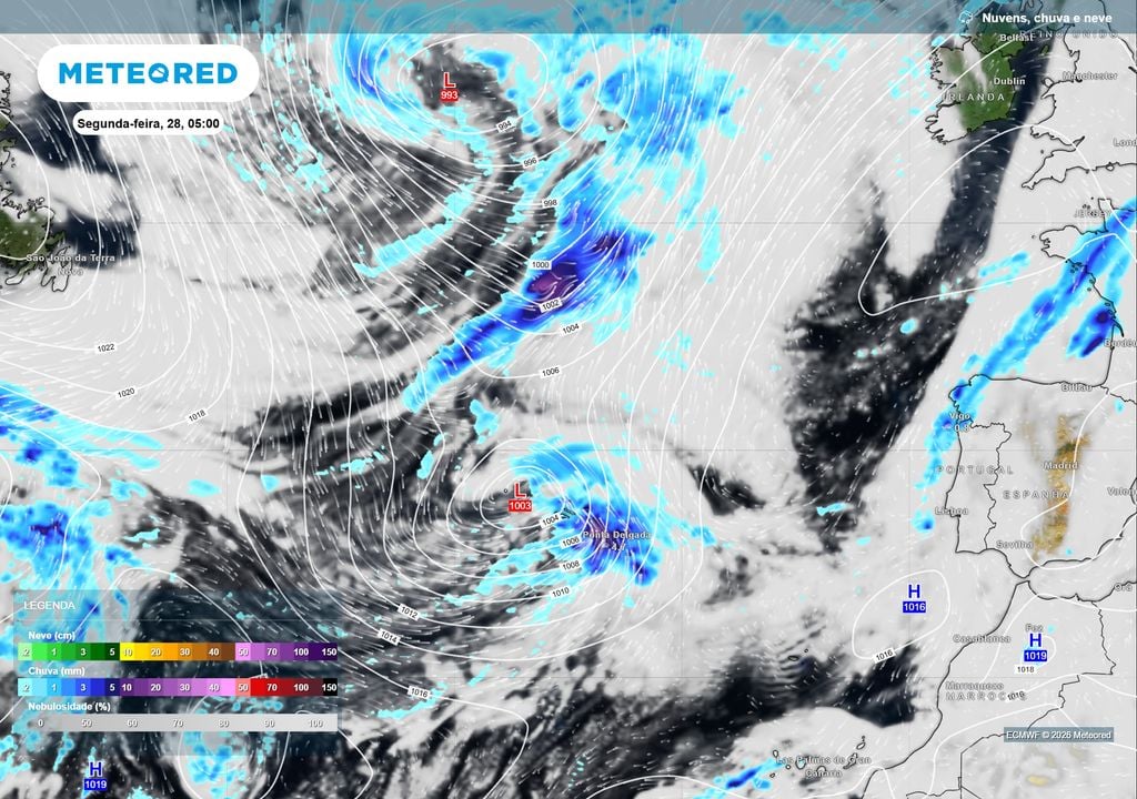 A depressão posicionada a sul é a mesma que afetará o tempo no arquipélago dos Açores com chuva e vento entre domingo (27) e segunda-feira (28).