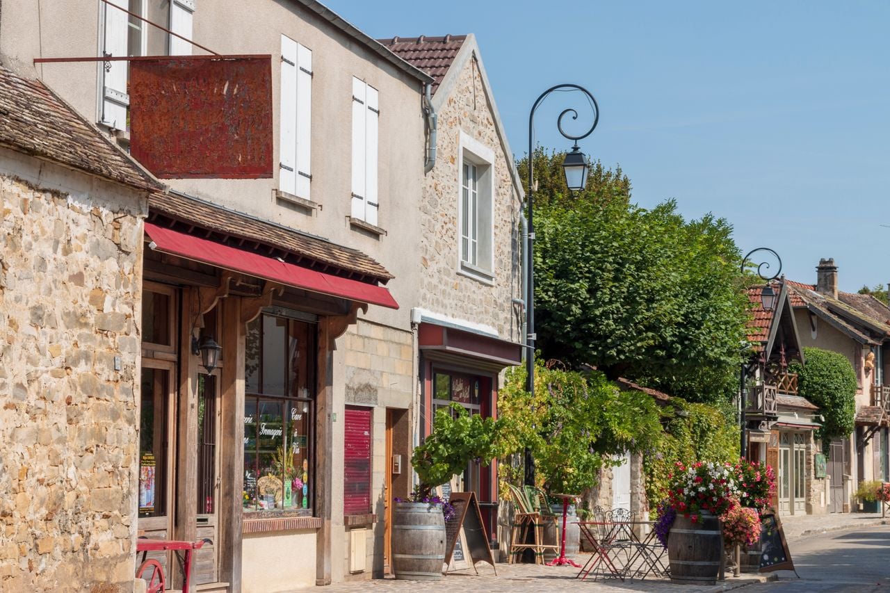 Ein Dorf wie gemalt: Barbizon hat sich in 200 Jahren nur wenig verändert. Foto: Adobe Stock