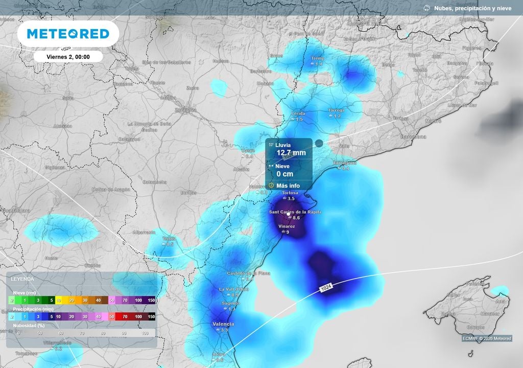 Las precipitaciones seguirán descargando con fuerza durante la madrugada y la jornada de mañana.