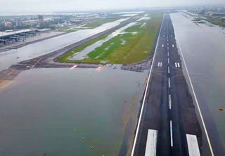 Aeroporto de Porto Alegre seguirá fechado até setembro e efeitos da tragédia devem ser sentidos por muito tempo