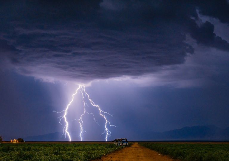 "Agosto nos deja, septiembre se acerca; el calor afloja y la lluvia empieza": opciones reales de que se cumpla el refr&aacute;n