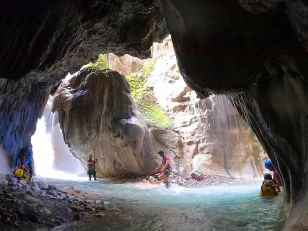 Este cañón demanda de buena condición física, por lo que es recomendable visitarlo con guías especializados. Cortesía: Live The Mountain