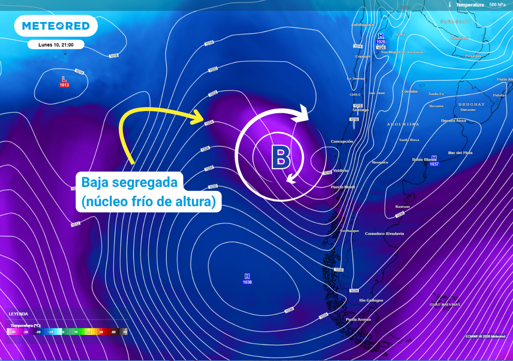 Una baja segregada, o núcleo frío de altura, se separará del aire frío, formando una bolsa gélida en altura que creará inestabilidad. Llevará precipitaciones a la cordillera del centro y después al norte del país.
