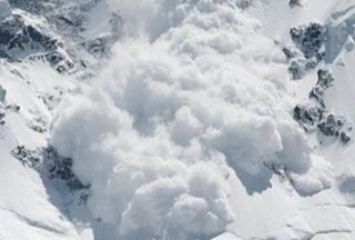 Al menos 10 personas muertas por avalanchas en los Alpes