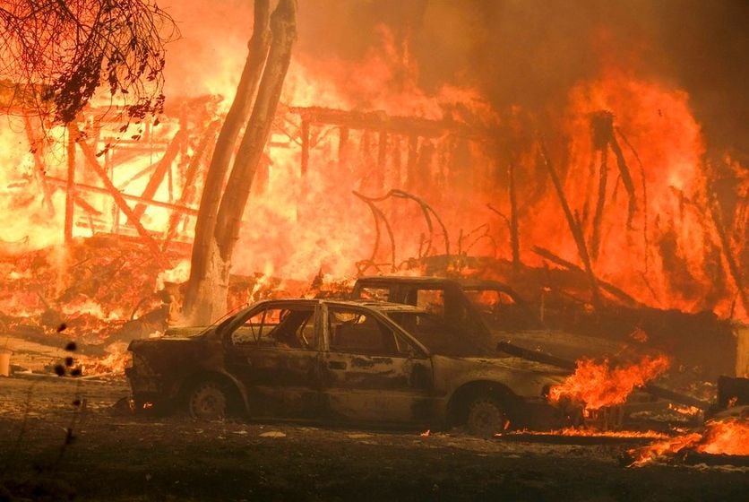 Al Menos 23 Muertos En California: Ya Es El Incendio Más Destructivo De La Historia De Estado