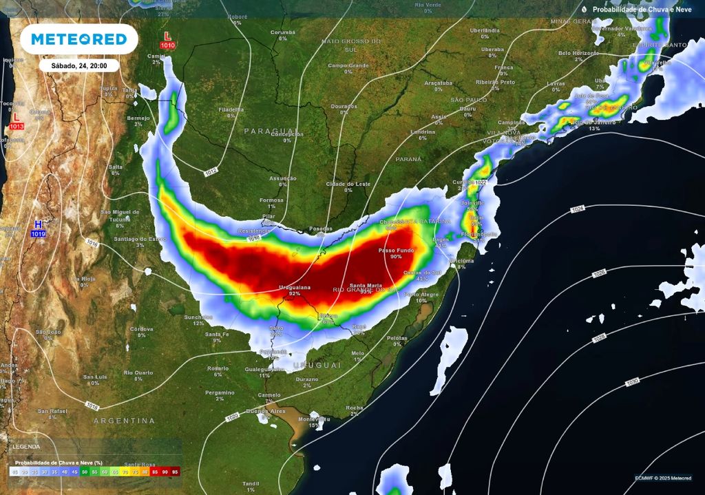Um cavado é uma área alongada de baixa pressão que favorece a formação de nuvens e chuva, e atua como um gatilho para a convecção.