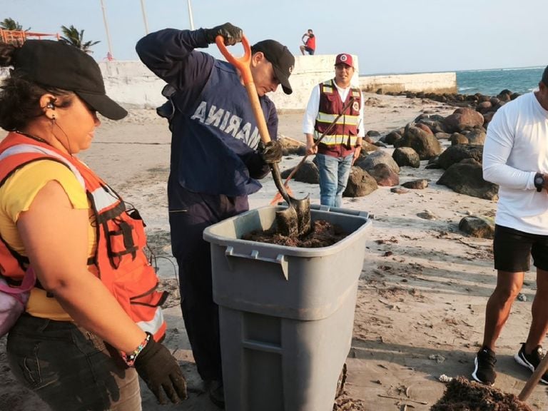 Alerta en el Golfo de M&eacute;xico: el derrame de hidrocarburo ya recorre 630 km entre Veracruz y Tabasco