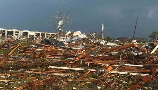 Texas fue azotado por un tornado EF3 que dej&oacute; devastaci&oacute;n y muerte tras su impacto sobre la ciudad de Mineral Wells