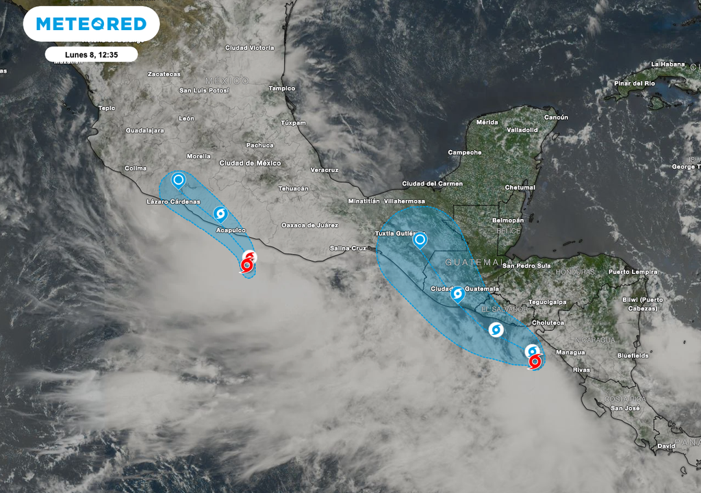 La imagen satelital, muestra la nubosidad convectiva asociada las tormentas tropicales Boris y Cristina.