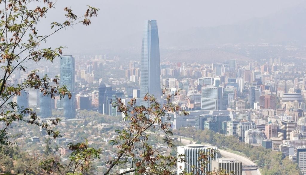 Santiago contaminado Imagen de archivo del aire contaminado en Santiago. Crédito: rdlncl/Pixabay