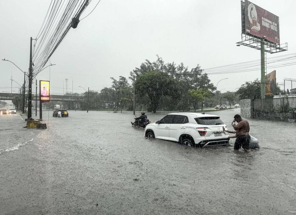 Ao longo desta semana são esperadas chuvas intensas e volumosas, acumulando quase 200 mm em áreas entre o norte de São Paulo e sul de Minas Gerais. Foto: Davi de Queiroz/Folha de Pernambuco.