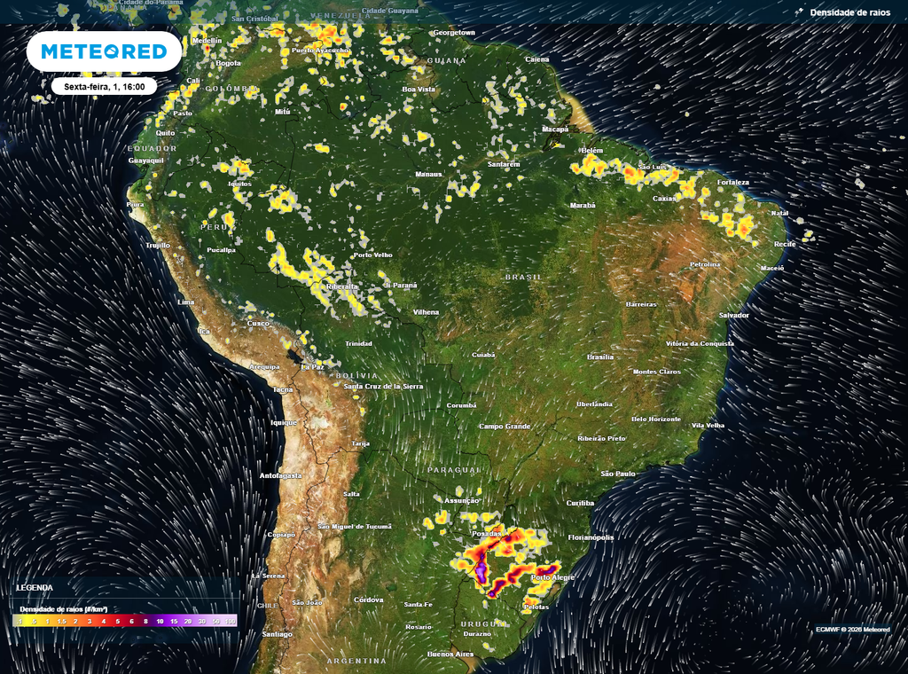 Previsão de densidade de raios para sexta-feira (1º) à tarde (16h), segundo o modelo europeu ECMWF, mostrando as áreas com chance de tempestades.
