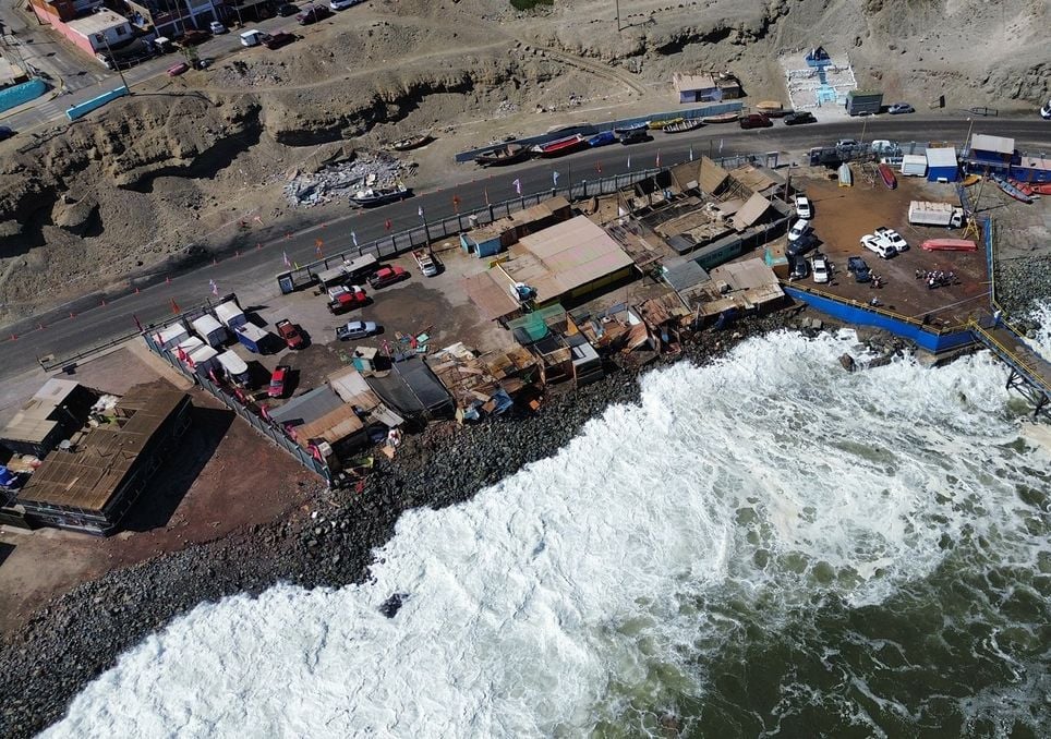 Caleta Coloso; marejadas; Chile