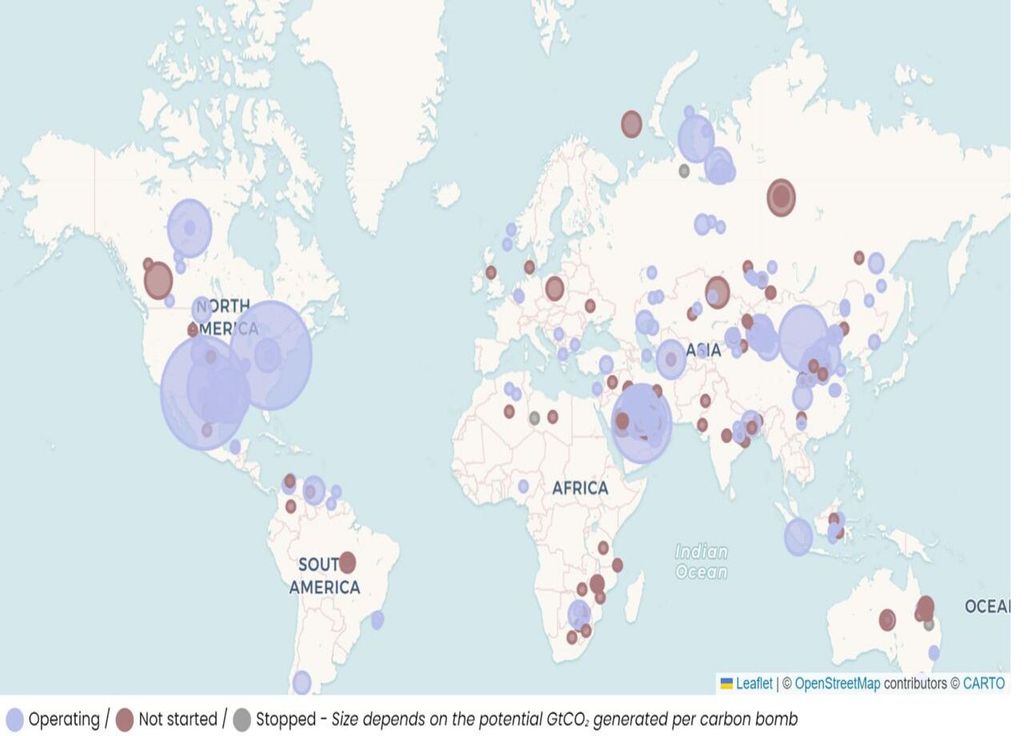 425 bombes climatiques posées partout dans le monde, avec un potentiel d'émission conjoint de 1180 GtCO2.