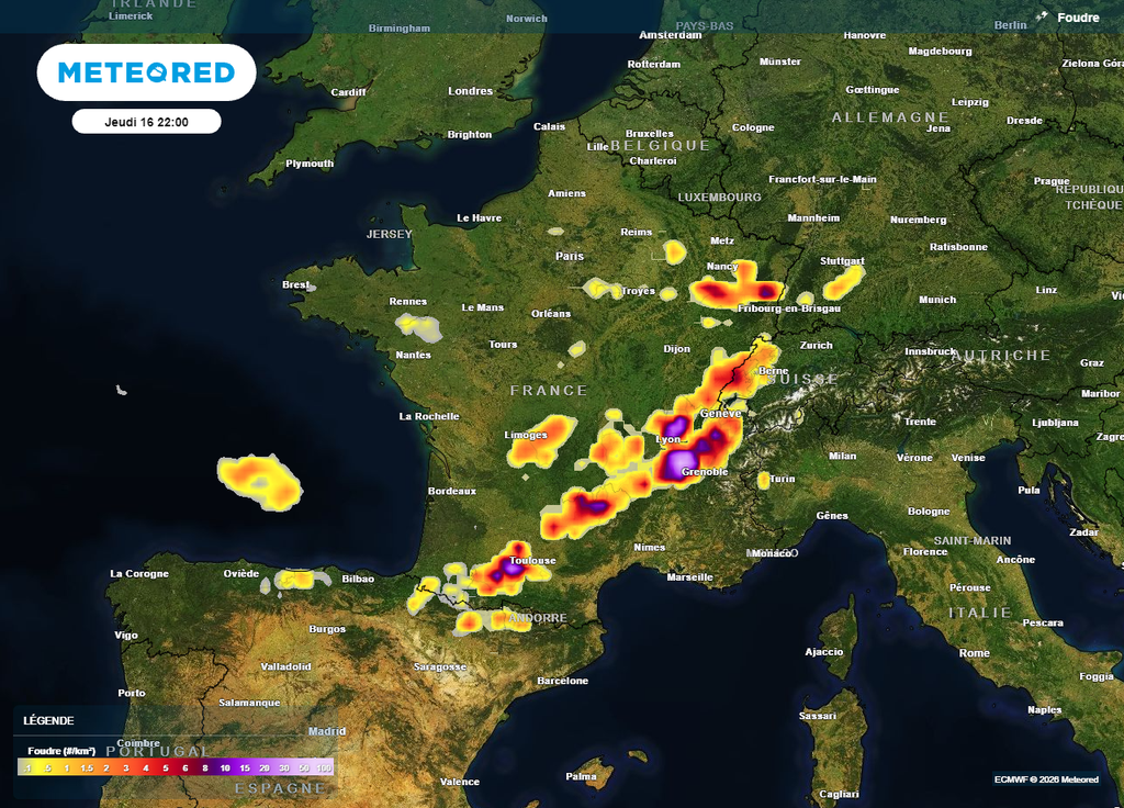 Le risque d'orages violents se prolongera jeudi soir du sud-ouest au nord-est de la France Le risque d'orages violents se prolongera jeudi soir du sud-ouest au nord-est de la France