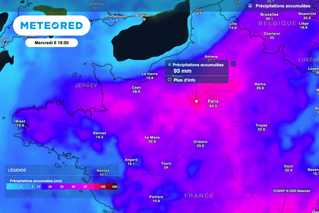 De très fortes pluies attendues au cours des prochaines heures entre la Bretagne et l'Île-de-France.