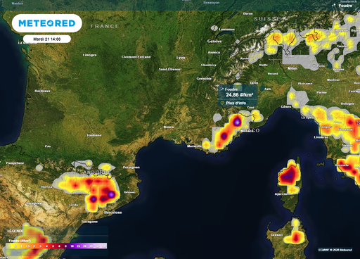 Alerte m&eacute;t&eacute;o : des orages sont attendus d&egrave;s 6 heures, accompagn&eacute;s de fortes pluies et de gr&ecirc;le dans 6 d&eacute;partements