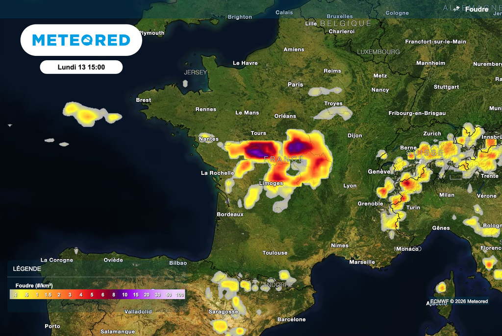 Des orages parfois forts attendus entre cet après-midi et ce soir. Des orages parfois forts attendus entre cet après-midi et ce soir.