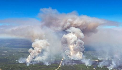 Alla scoperta dei pirocumulonembi, le grandi nuvole di fuoco create da incendi ed eruzioni vulcaniche