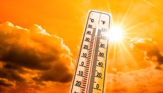 Allerta caldo, tra poche ore bollino rosso in 25 città, ecco la fascia oraria a cui fare attenzione