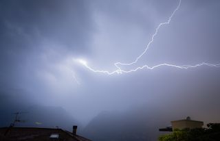 Maltempo, allerta meteo gialla 5 giugno: le regioni a rischio per pioggia e temporali