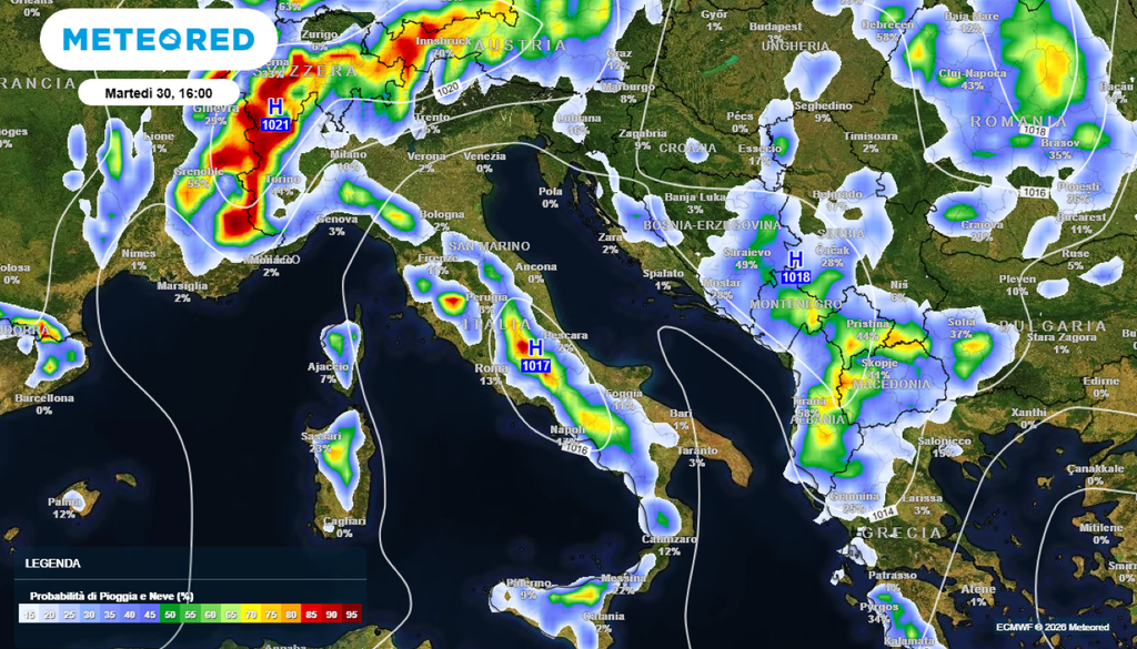 Nelle prossime ore forti temporali sono attesi in tutta Italia, da Nord a Sud.