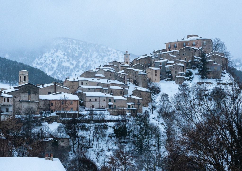 Abruzzo e Molise, imbiancati anche centri a quote sotto i 1000 metri oggi.
