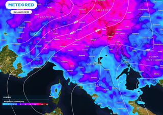 Allerta Meteo, tra poche ore i temporali saranno forti in queste 5 regioni dell'Italia: prevista grandine e nubifragi