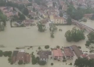 Inundaciones en Emilia Romaña: vídeos de la situación dramática. El mal tiempo continúa