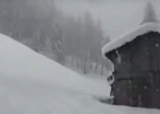 Alpi sommerse dalla neve nel dicembre 2020: ti sei perso i video?