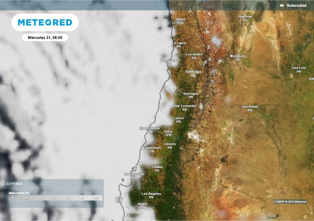 Durante el miércoles (21), la nubosidad baja se extenderá a lo largo de todo el litoral de la zona central, manteniendo condiciones más frescas en la costa, mientras el interior seguirá estable y despejado.