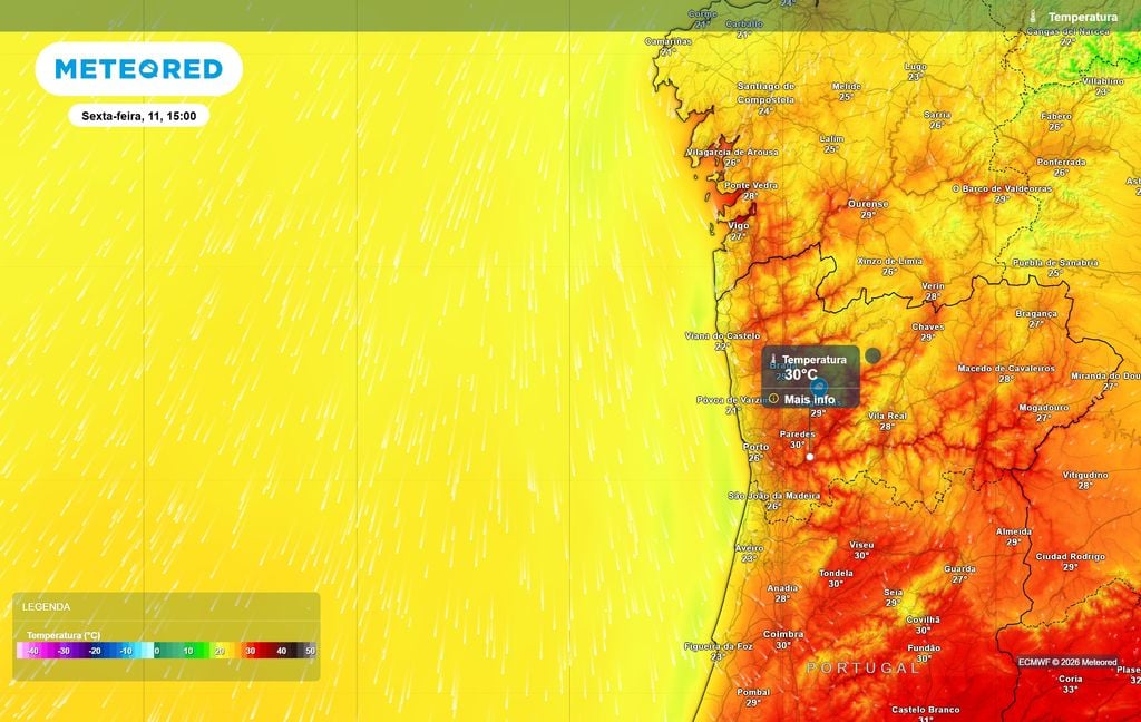 Como se pode perceber neste mapa, a metade norte de Portugal registará um aquecimento significativo entre hoje e amanhã. Em alguns locais as temperaturas atingirão ou superarão os 30 ºC.