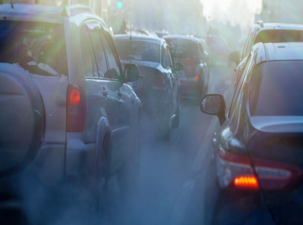 Emissão de gases tóxicos Emissão de gases tóxicos
