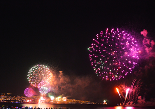 Año Nuevo en Valparaíso: fuegos artificiales, conciertos gratuitos y seis días de celebración