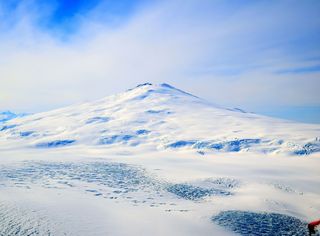 In Antartide ci sono vulcani attivi: appena inaugurato un Osservatorio Vulcanologico permanente