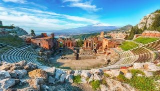 Gli antichi teatri greci in Sicilia: i segreti dell&rsquo;acustica che sfida il vento