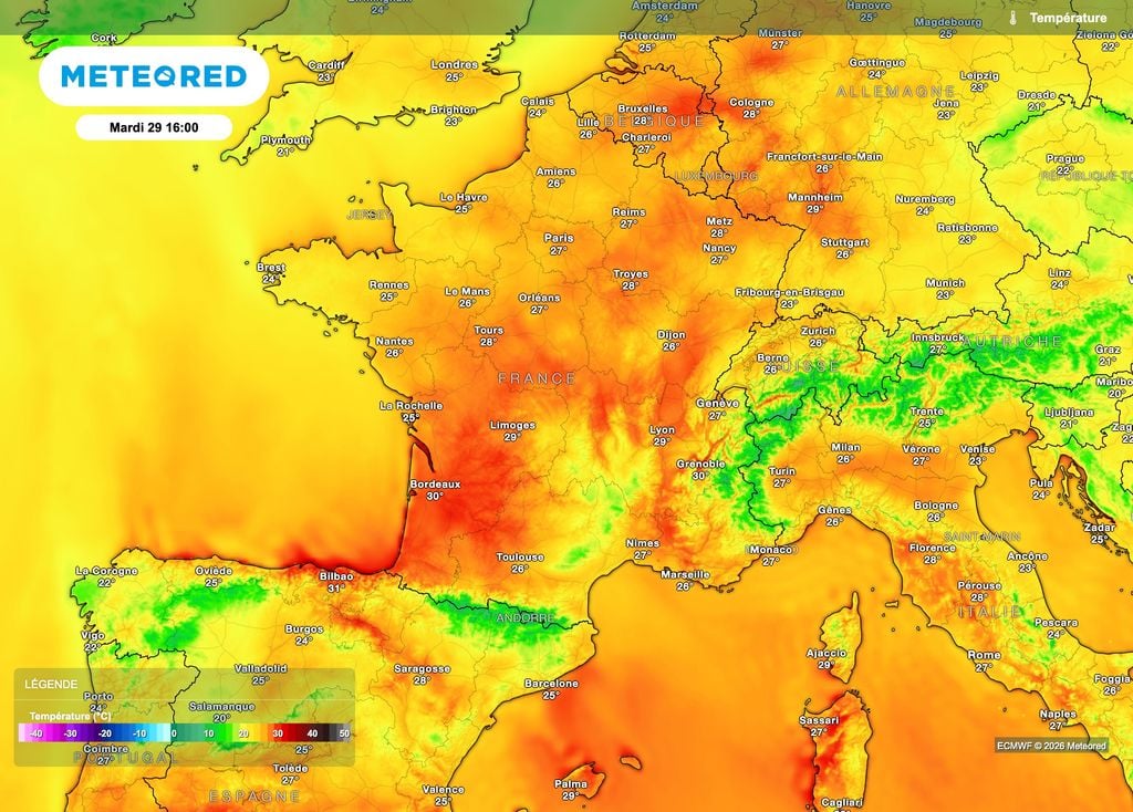 Un mercure bien trop chaud pour la saison ! De la chaleur localement forte possible jusqu'au nord du pays. Un mercure bien trop chaud pour la saison ! De la chaleur localement forte possible jusqu'au nord du pays.