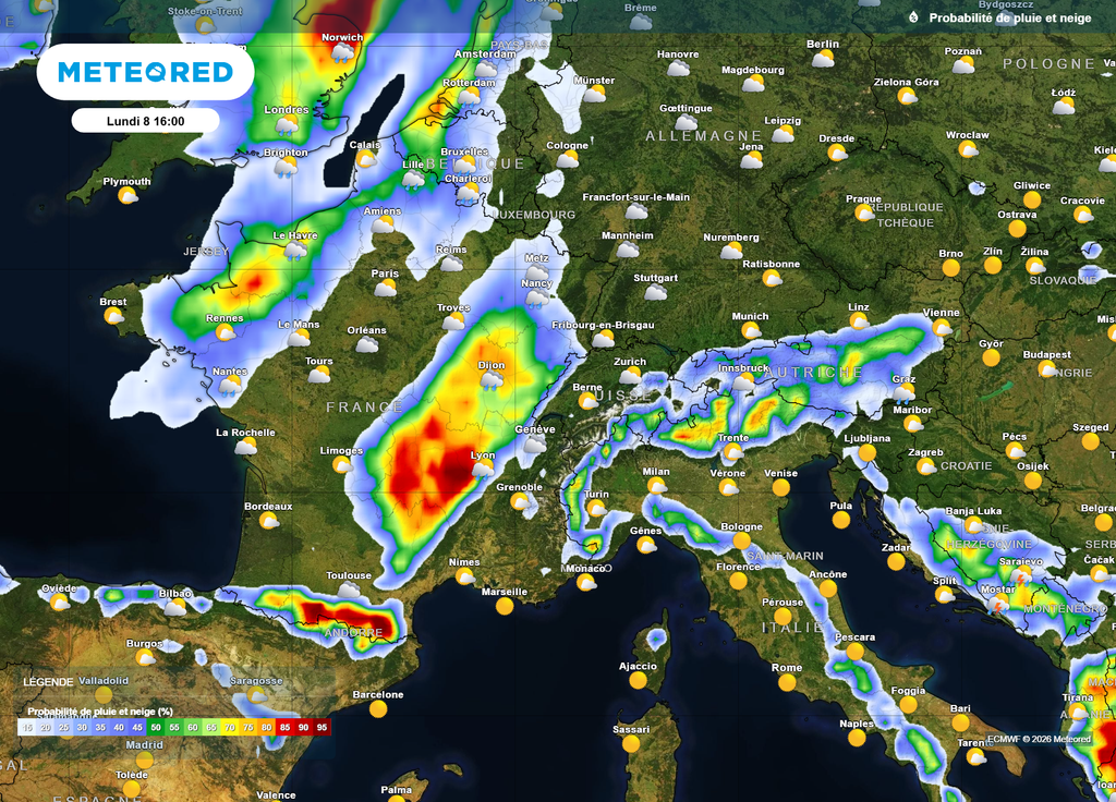 Probabilité de pluie lundi après-midi Ce lundi après-midi, outre la perturbation pluvieuse présente sur le Nord-Ouest, des orages parfois violents éclateront de l'Auvergne-Rhône-Alpes à la Bourgogne-Franche-Comté.