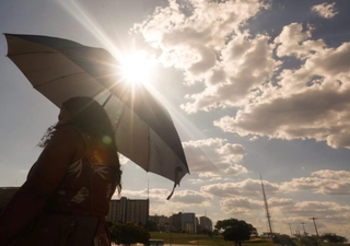 Aquecimento de 2°C na temperatura média global pode intensificar secas e reduzir chuvas no Brasil até 2050