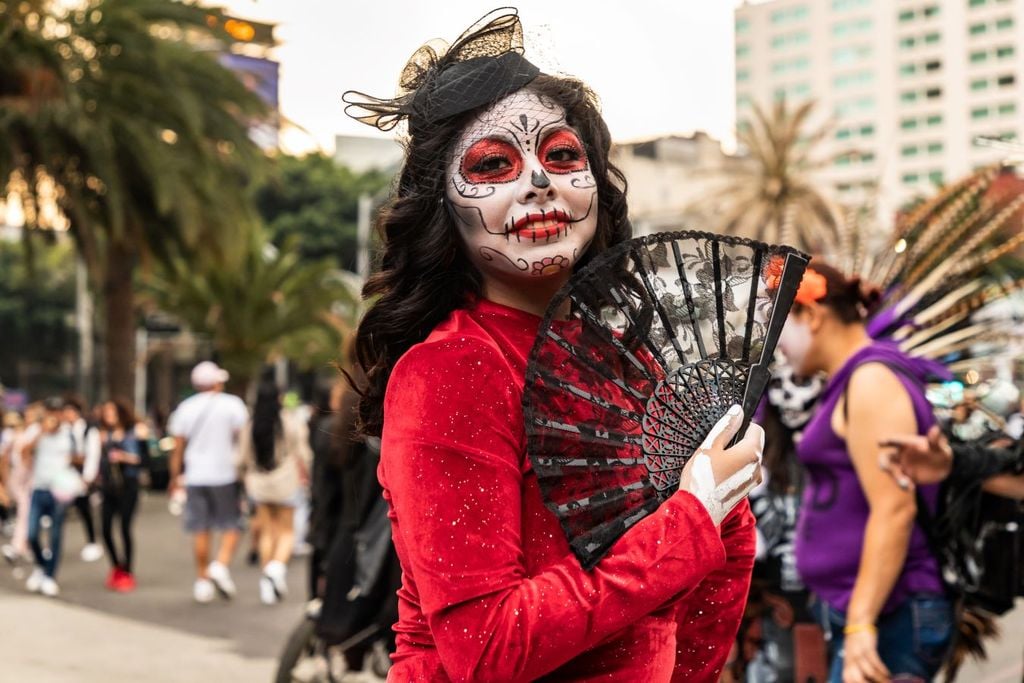 El desfile del Día de Muertos en la mayoría de las ciudades del país, es esperado por miles de familias para participar